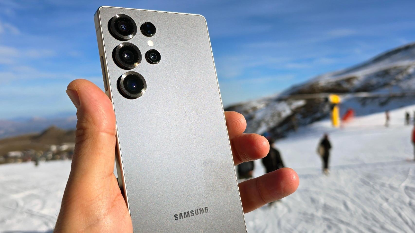 los galaxy ultra de samsung se podrían quedar con la misma cámara teleobjetivo hasta 2027