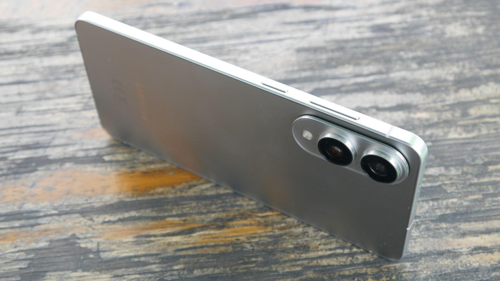 el galaxy edge no ha muerto: samsung sigue apostando por los smartphones ultrafinos con un nuevo rival del iphone air