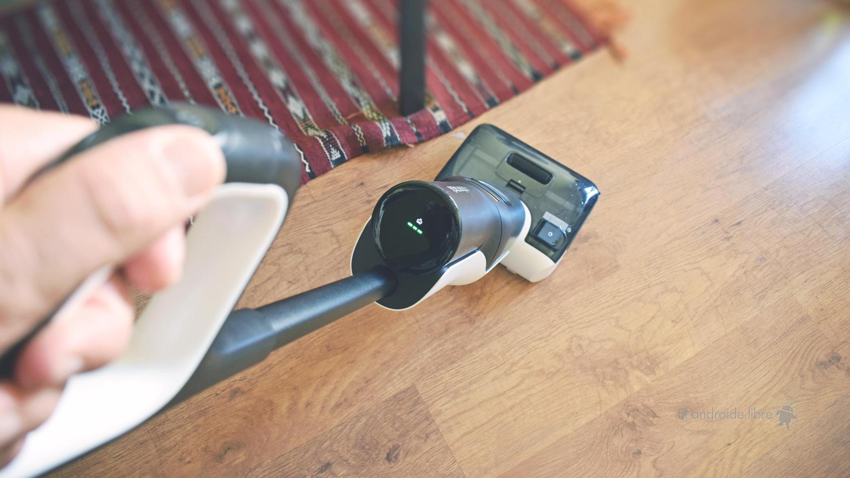 he probado la nueva aspiradora en seco y húmedo de roborock: de una pasada aspira y friega dejándolo todo bien limpio