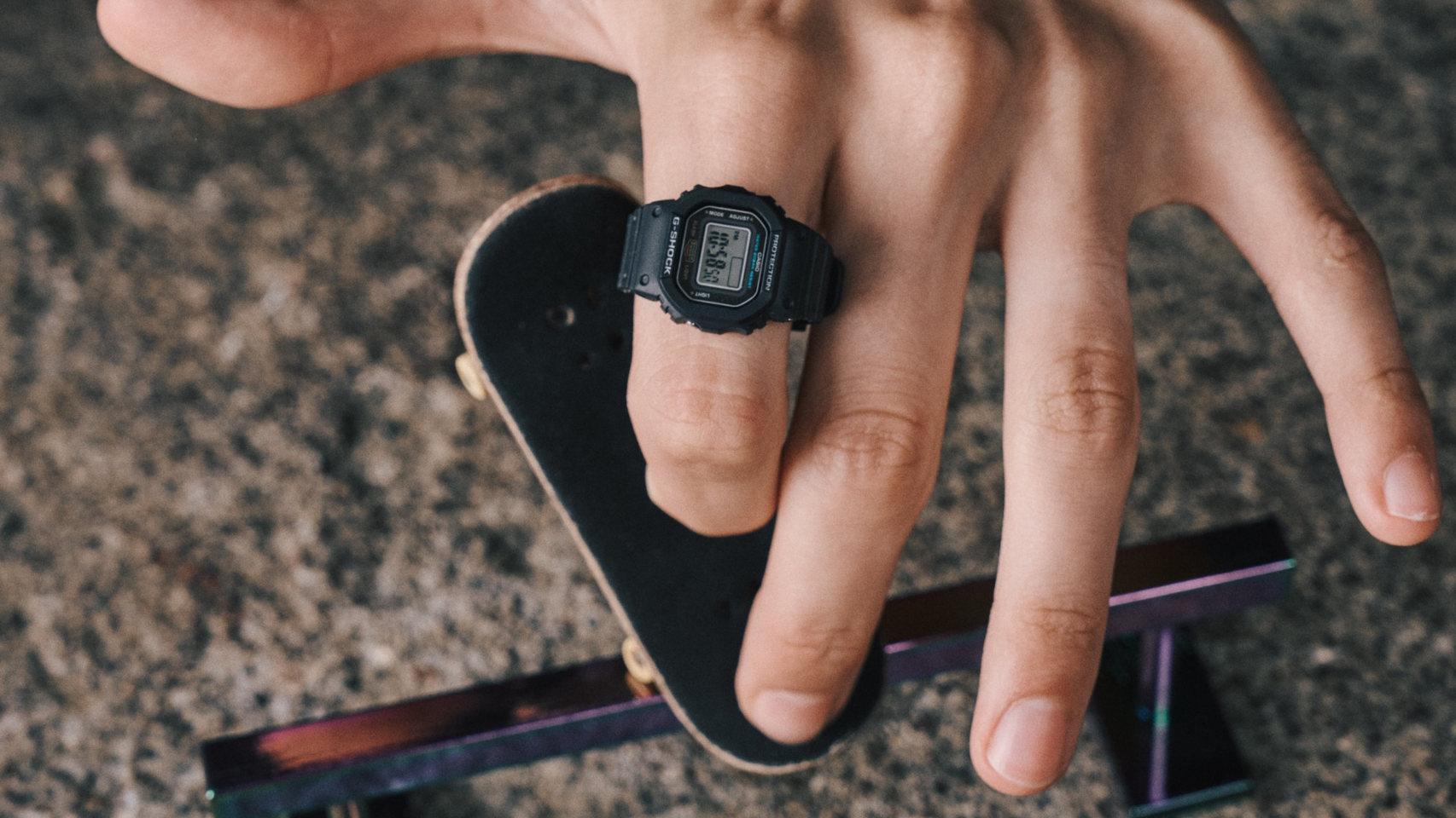 lo nuevo de casio para españa es una genialidad: un anillo que recupera uno de los relojes más icónicos de la marca