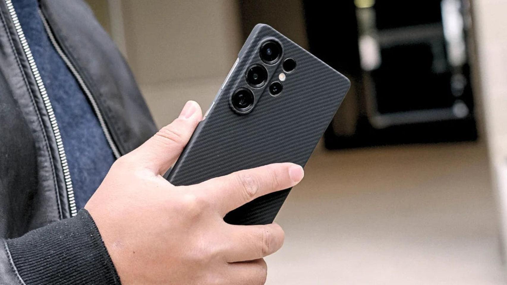 el samsung galaxy s26 ultra vuelve a filtrarse en imágenes: revela un curioso cambio que le acerca al iphone 17 pro max