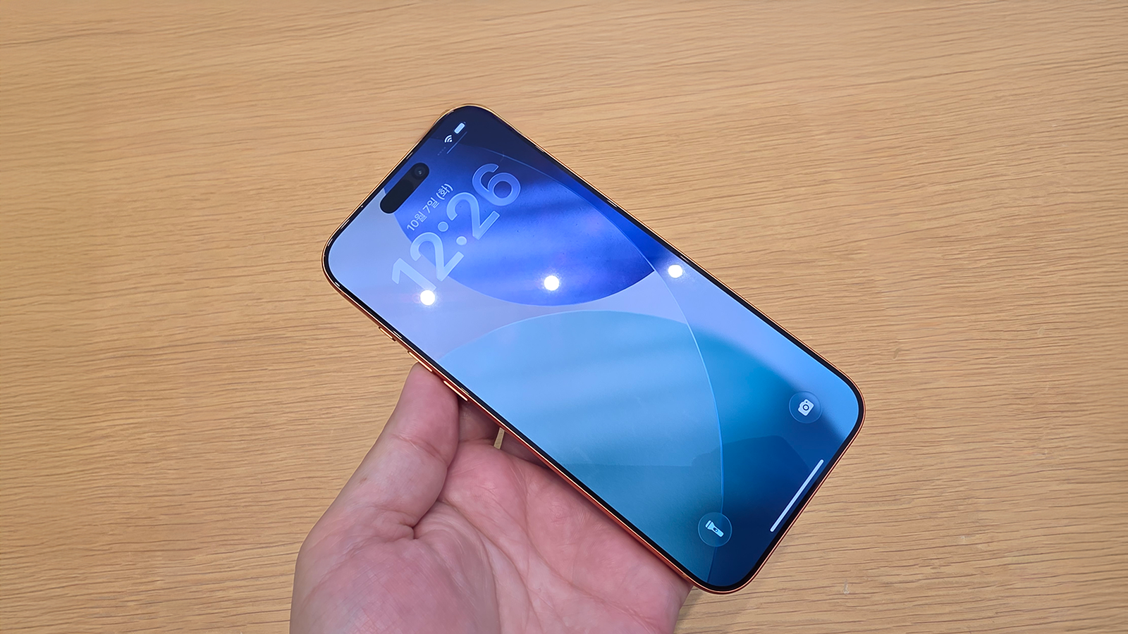 si le pones protector de pantalla a uno de estos iphone, le estarás anulando una de sus funciones más importantes