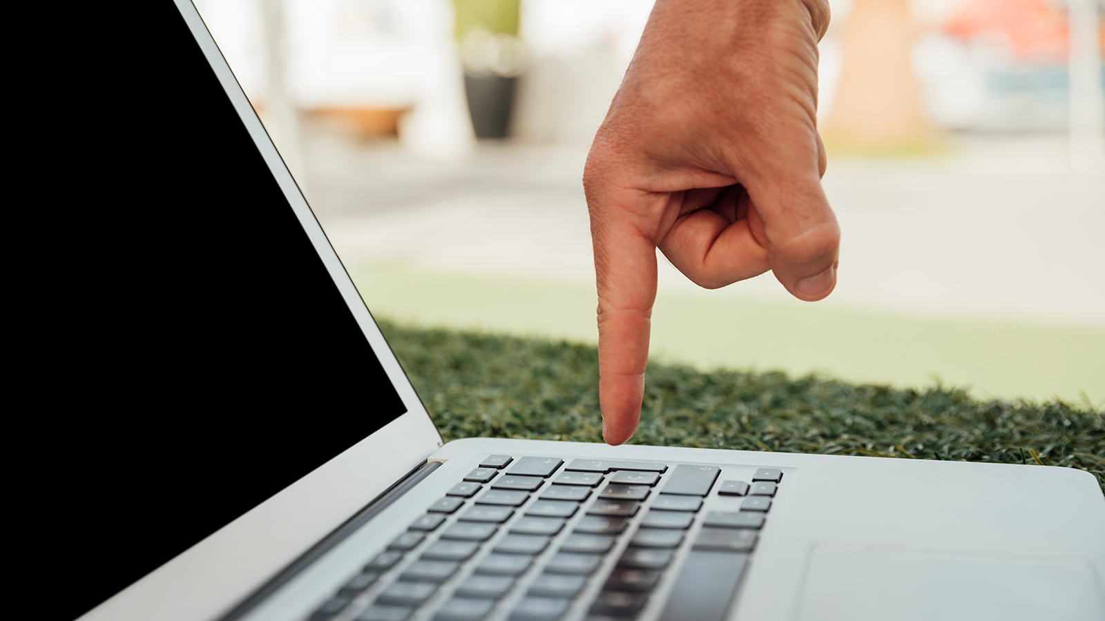 la verdad sobre apagar el pc desde el botón: este es el riesgo que corre tu disco duro